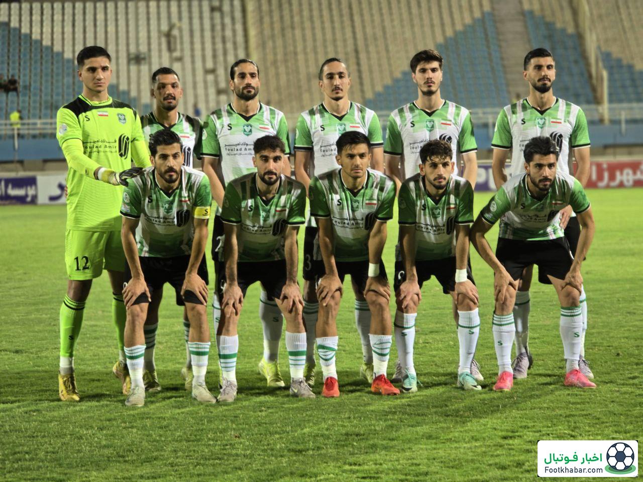 خیبر با ۷ مربی و ۴ بازیکن خداحافظی کرد