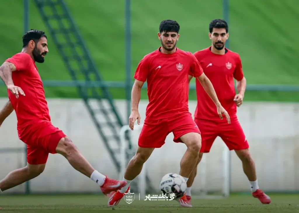 تمرین سبک سرخ‌ها در عصر جمعه؛/ هاشمیان به شاگردانش سخت نگرفت (عکس)