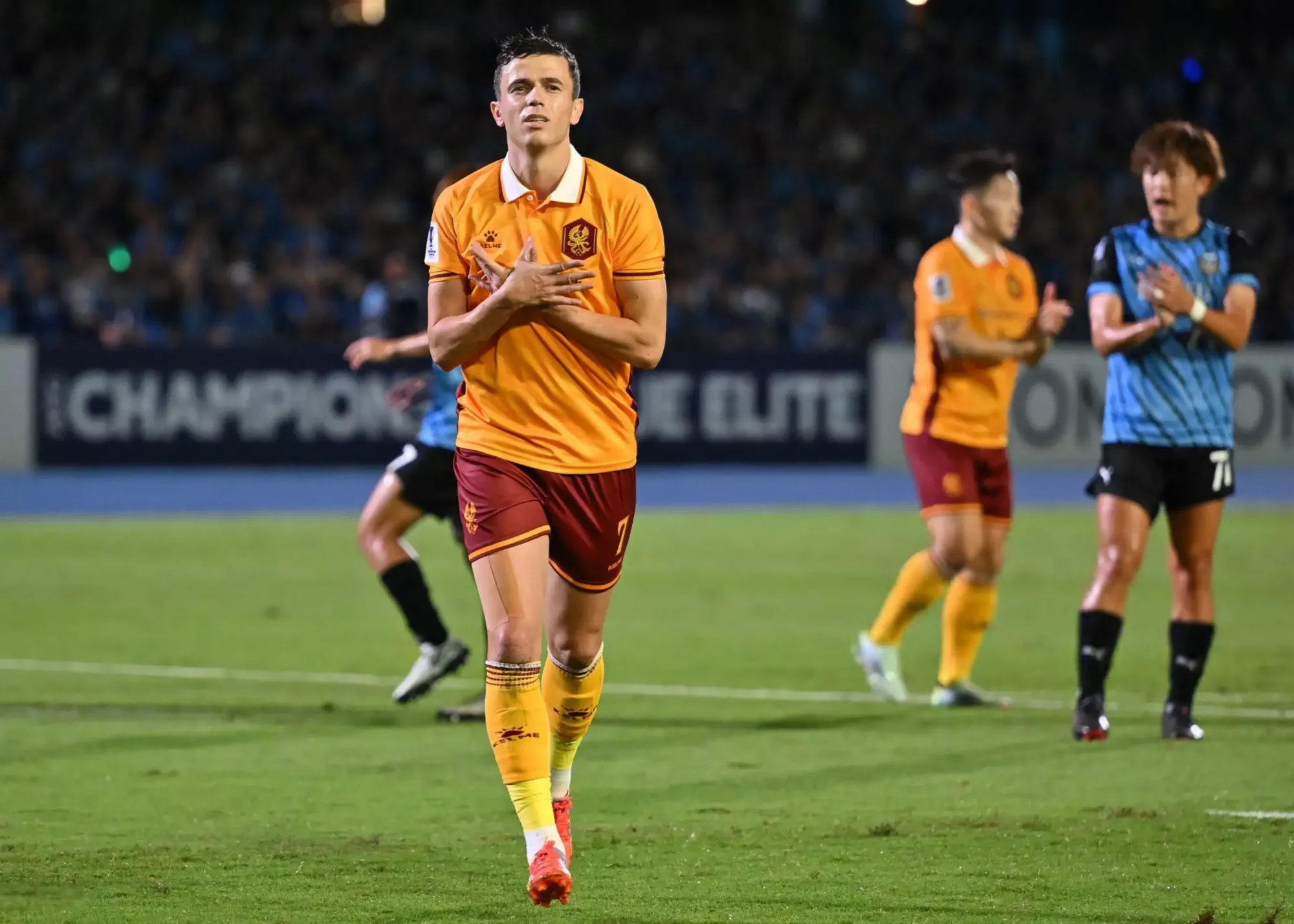 پالس مثبت بزرگ وینگر گوانگژو به استقلال