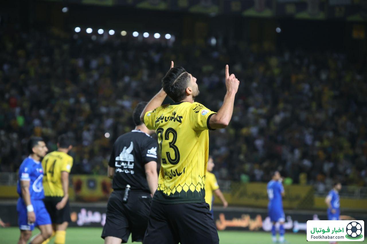 بمب بزرگ سپاهان: همکاری با محبی!