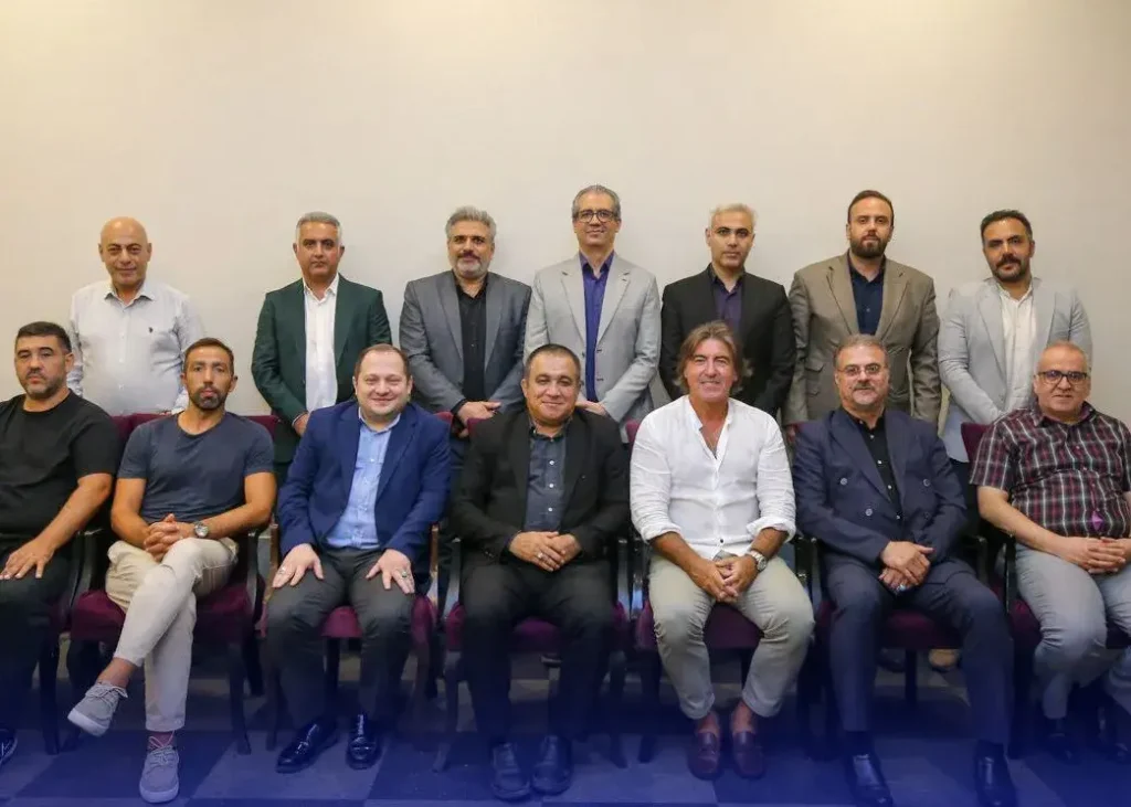 جلسه مهم شبانه مدیران استقلال با ساپینتو