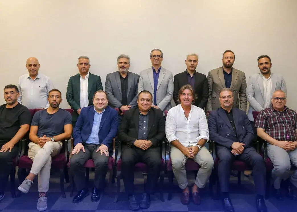 جلسه مهم شبانه مدیران استقلال با ساپینتو