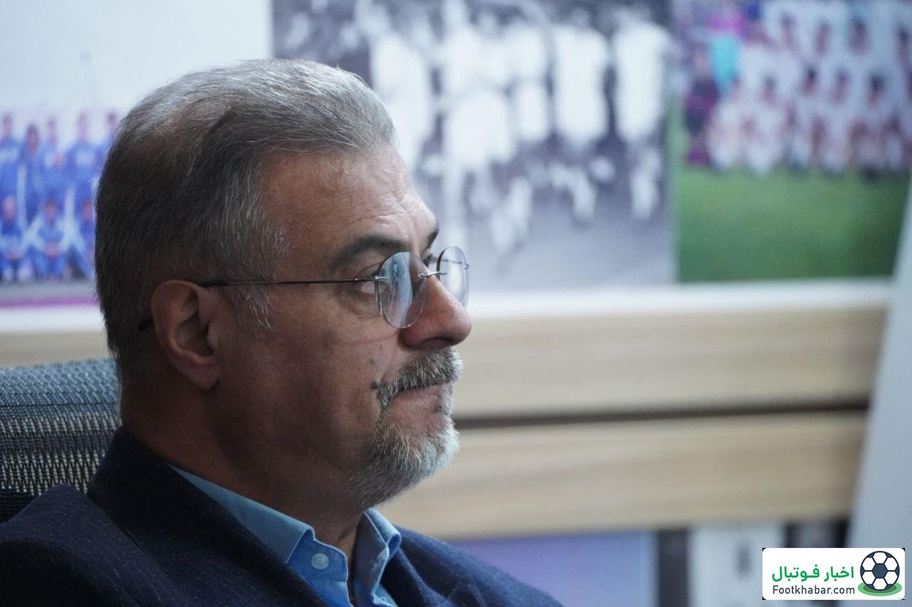 آقای جویباری اینجا استقلال است، شوخی نکنید!