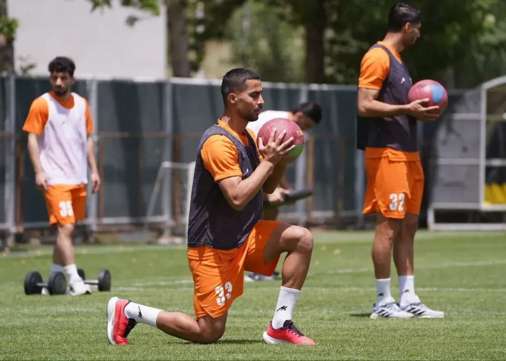 گلزن جدید سپاهان عارف است! (عکس)