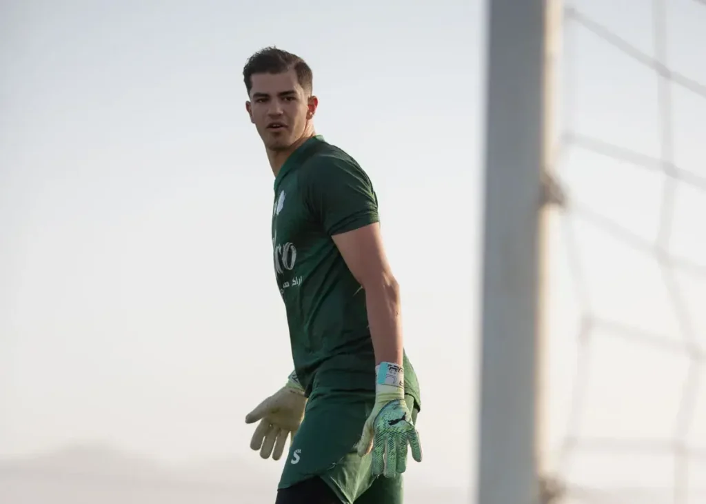 خلیفه از کنار حسینی تکان نمی‌خورد (عکس)