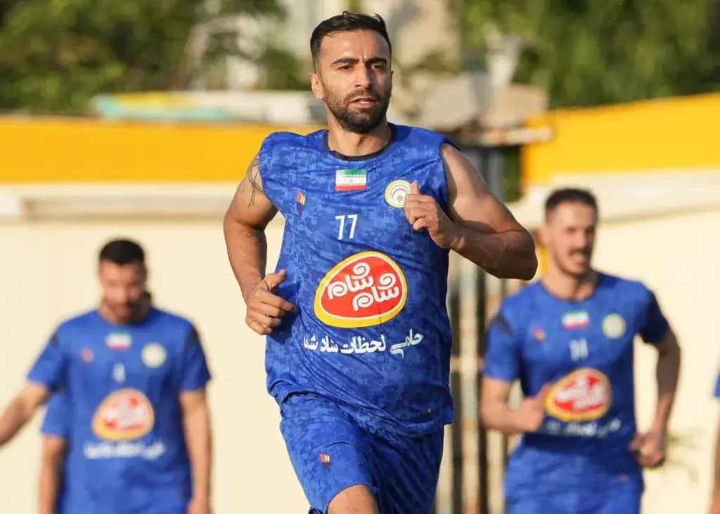 دومین تیم لیگ برتر در بروجن اردو می‌زند