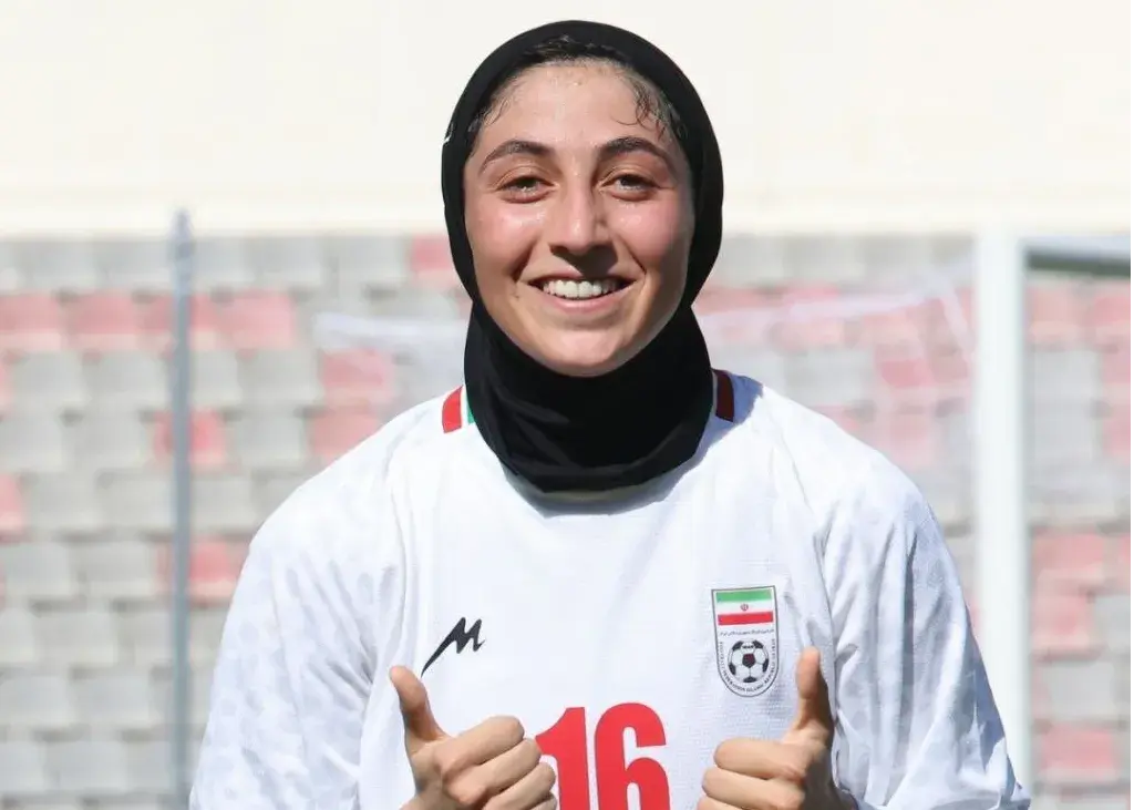 مدافع سنگاپوری علیه اولین بریس دختران ایران