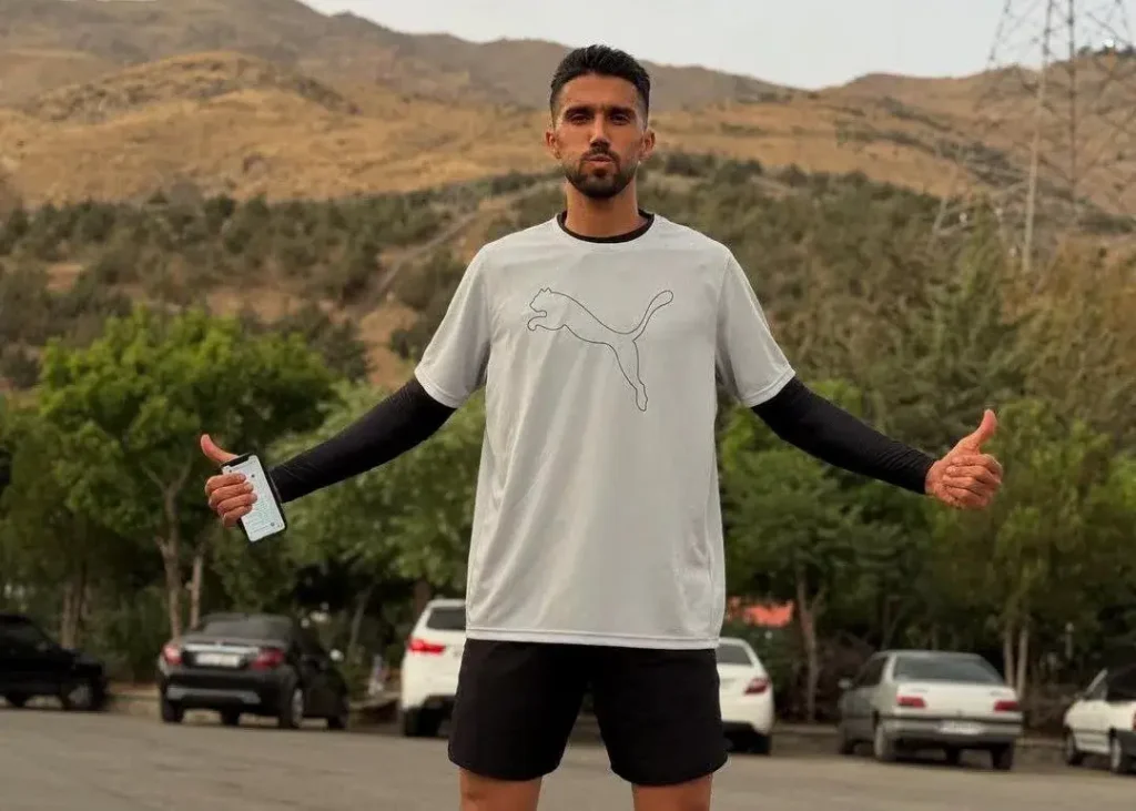 حسینی و تمرین در دورترین نقطه از کمپ استقلال! (عکس)