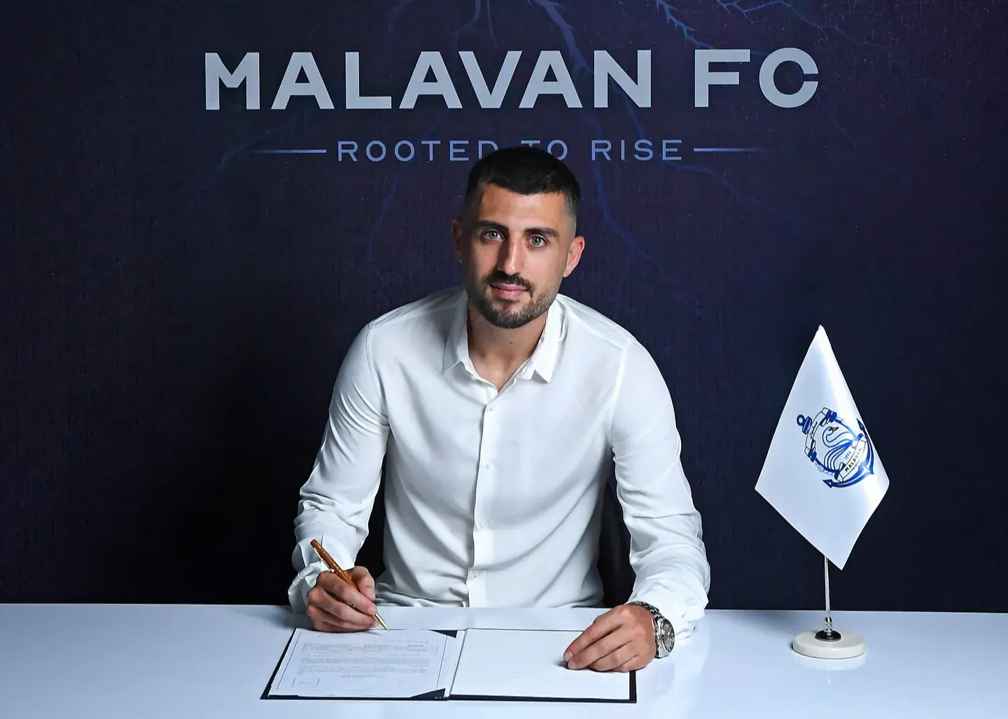 ملوان دومین مهره هجومی را جذب کرد (عکس)