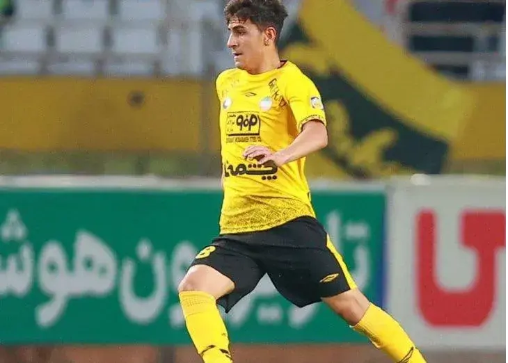 روانخواه هافبک سپاهان را به تیم امید فراخواند