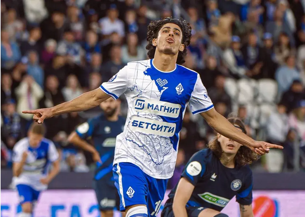 حسین‌نژاد: با دینامو قرارداد دارم، از لطفتان سپاسگزارم/ شوک جدید به استقلال: یک ستاره دیگر منتفی شد!