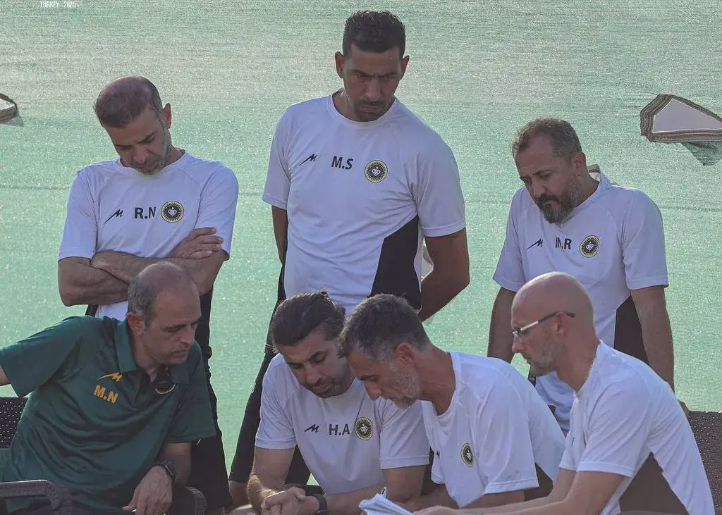 محرم و همکارانش در تلاش برای دوری از طلسم منفی!