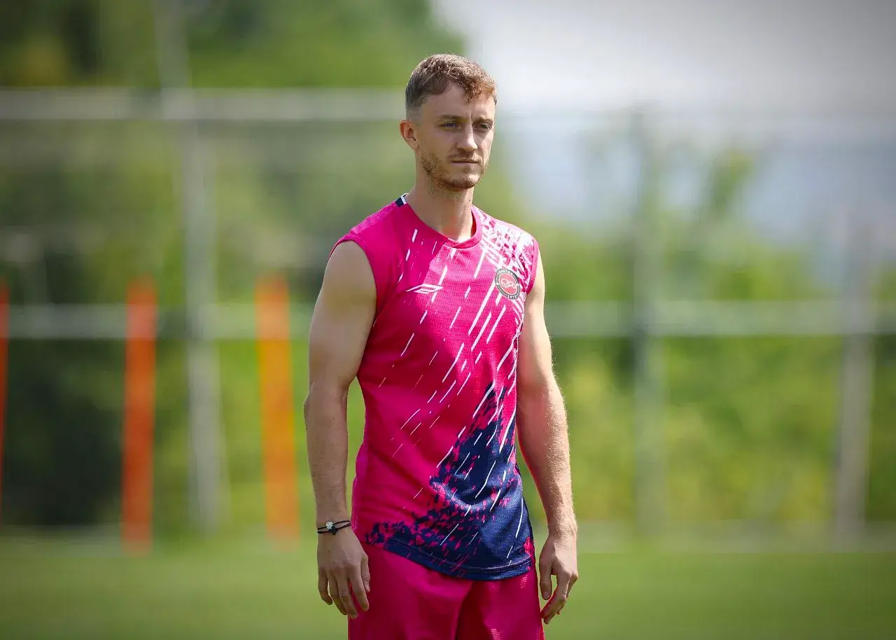 خرید جدید تراکتور پا به توپ شد (عکس)