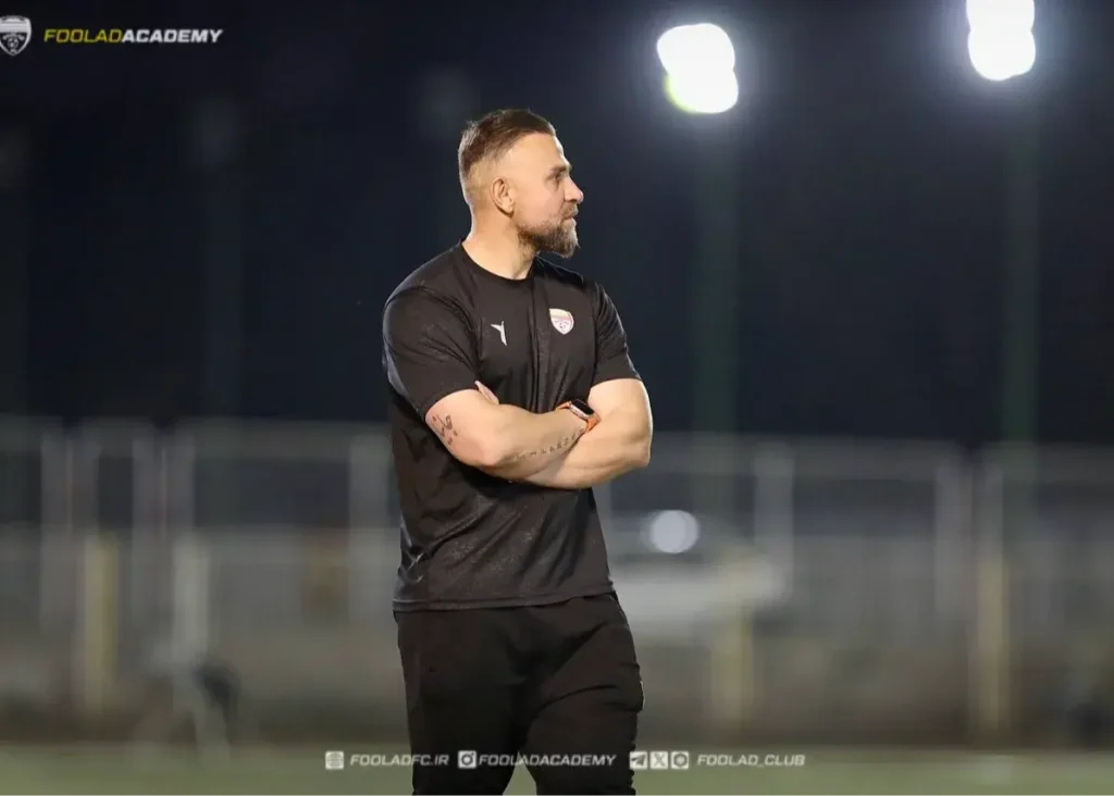 مهاجم سابق پرسپولیس، دستیار جدید گلمحمدی