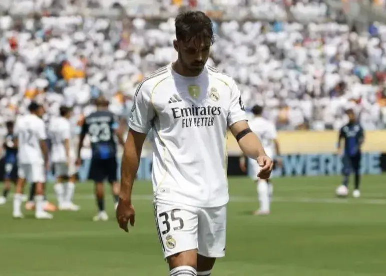 آسنسیو عذرخواهی کرد: در حد رئال نبودم