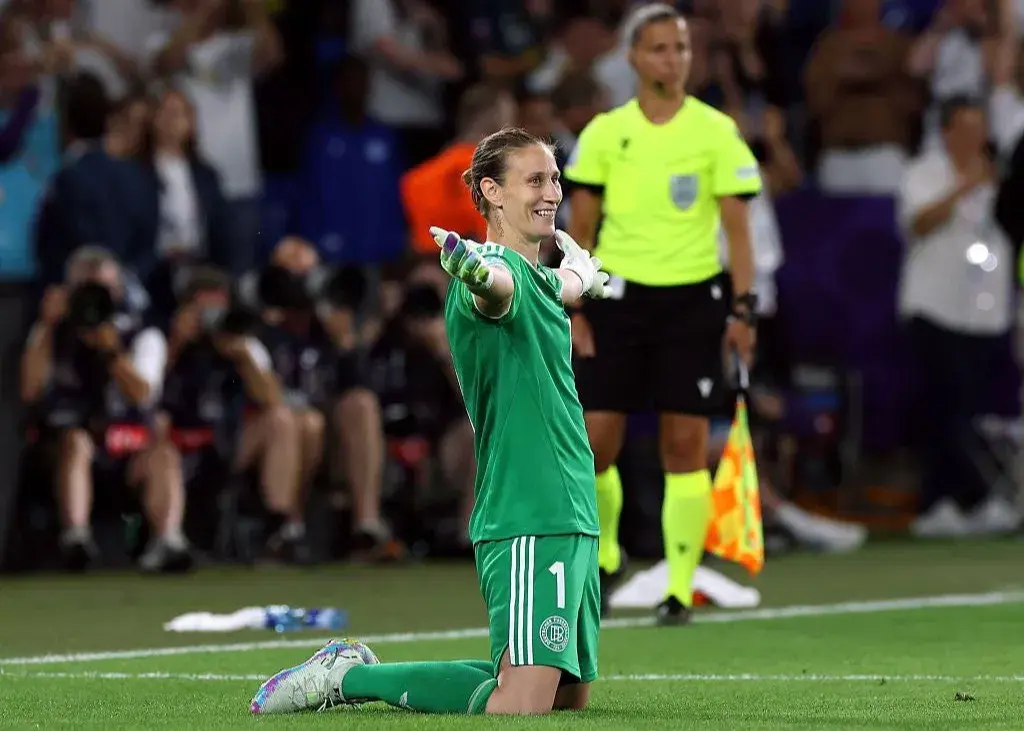 بطریِ جادویی: برگ برنده آلمان در شب پنالتی‌ها!