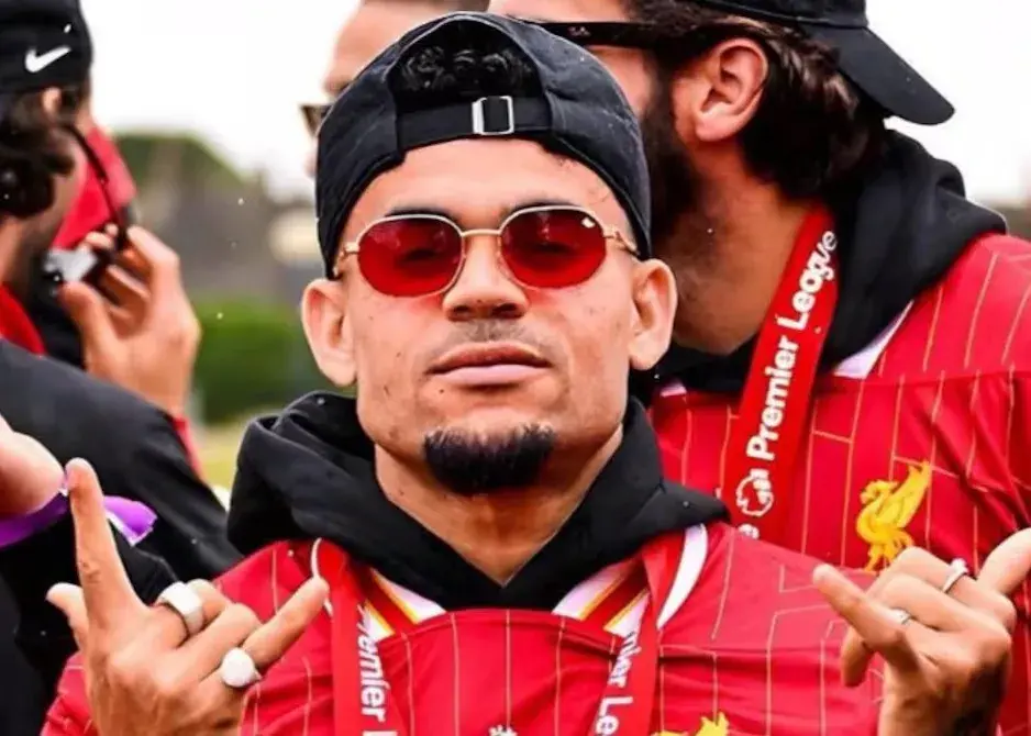 بله، در حال مذاکره برای جدایی از لیورپول هستم