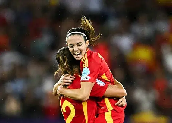 تاریخسازی آیتانا بونماتی/ درخشش استثنایی ملکه فوتبال: اسپانیا در فینال یورو