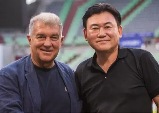 توضیحات جالب میکیتانی:/ پول بارسلونا را دادم تا به ژاپن سفر کنند!