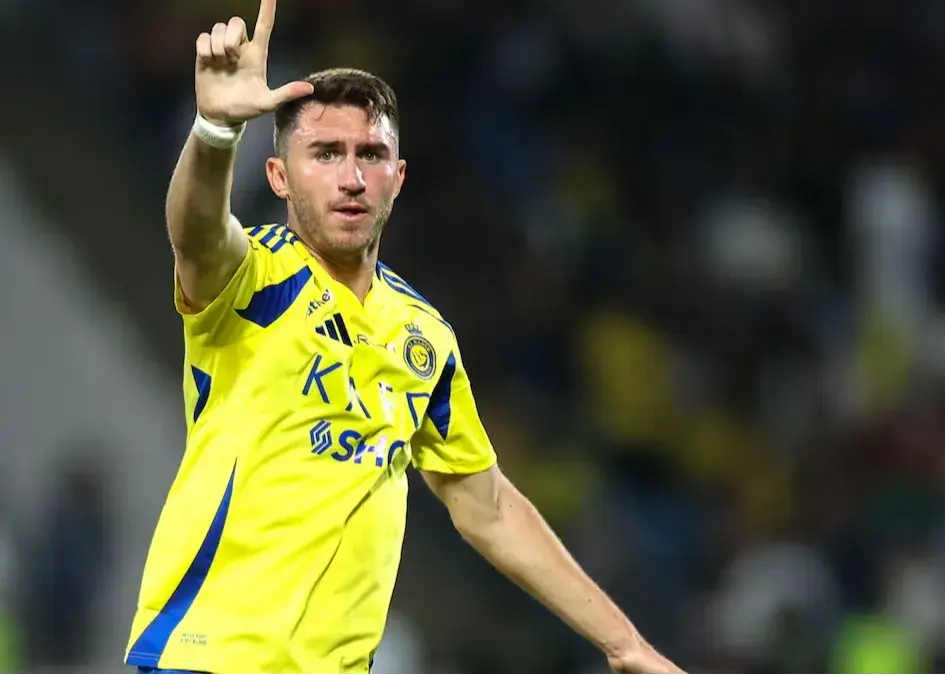 خداحافظ عربستان: بازگشت مدافع نامدار به لالیگا