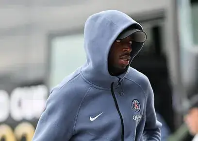 دمبله: همه جام‌ها را بردیم، این یکی را هم می‌بریم!‏