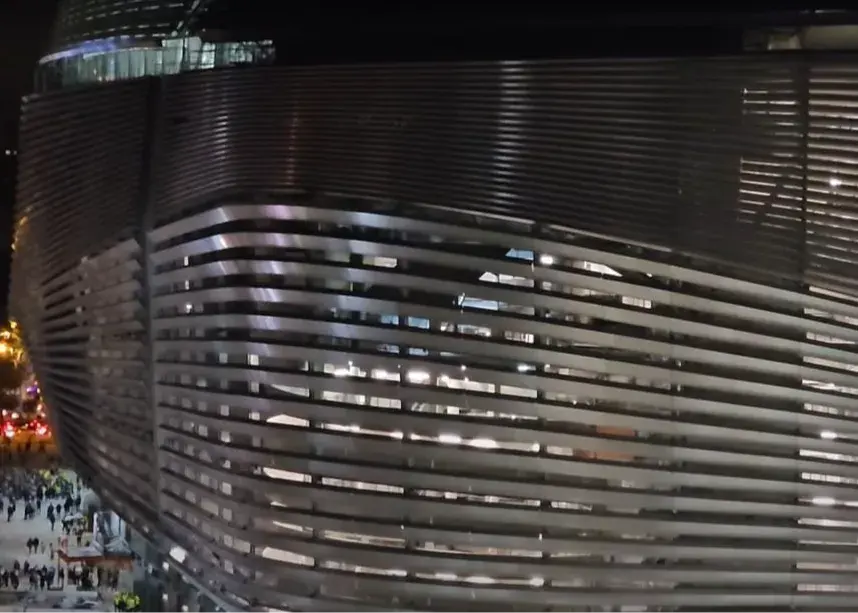 ده هزار ‏LED‏ روی پوسته بیرونی استادیوم/ برنابئو زیباتر از همیشه: ویدیو مپینگ اضافه شد