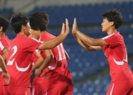 ده گل در یک بازی: دروازه‌بان کجا بود؟