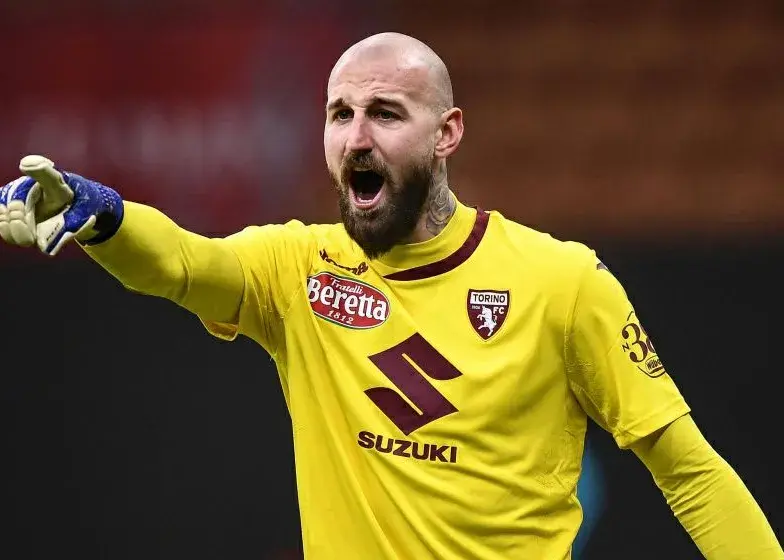 رسمی: ستاره صرب در دروازه ناپولی