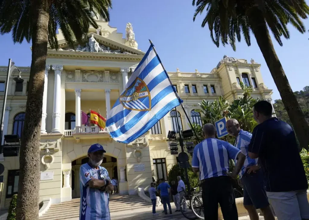 رسمی: یکی از میزبانان جام جهانی کنار کشید