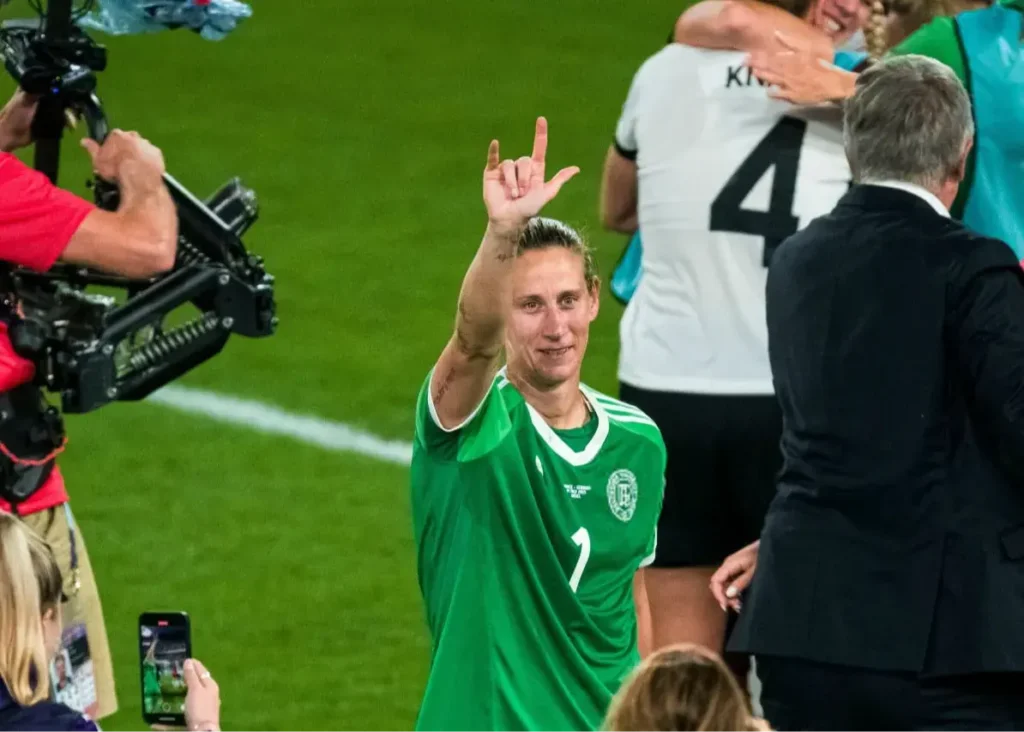 زنی برای تمام فصول؛ از شکست سرطان تا صعود آلمان/ برگر: گلری با قلبی بزرگ‌تر از دروازه!