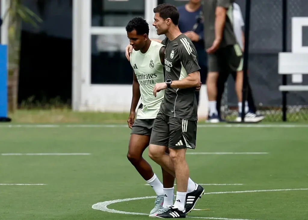 سه جدایی قطعی، دو مورد تردید/ خبر تلخ ژابی برای پنج بازیکن رئال