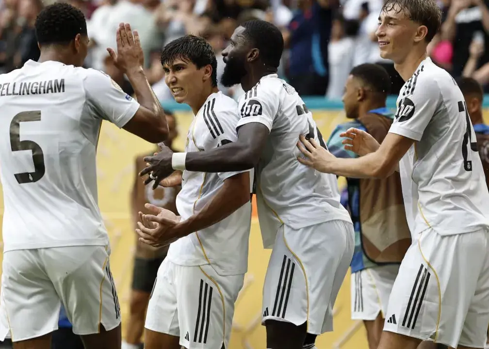 فصل جدید لالیگا را به خاطر رئال به تعویق بیاندازید!