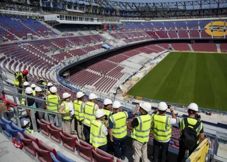 مبارزه با زمان برای بازگشت به ورزشگاه افسانه‌ای