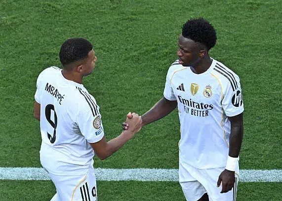 مخالفت پرز با رسیدن دستمزد وینیسیوس به امباپه/ رئال عصبانی از وینی: خودت را ثابت کن یا برو عربستان!‏