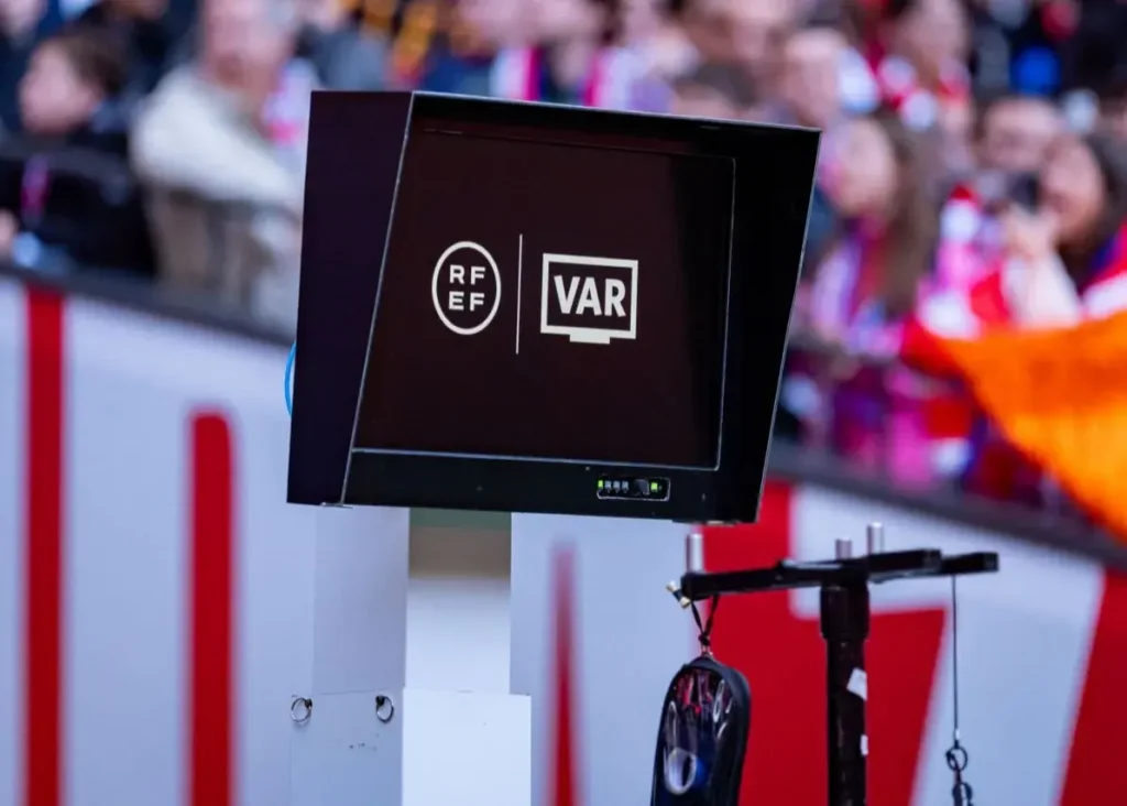 هر مربی دو بار داور را به چالش می‌کشد/ تغییر بزرگ در لالیگا: ورود ویدیو چک به فوتبال!‏