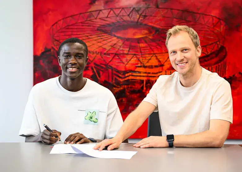 وینگر 19 ساله منچسترسیتی به لورکوزن پیوست/ مهد کودک لورکوزن: تن‌هاخ فقط جوان می‌خرد!‏