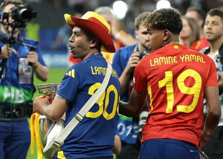 پرونده چاقوکشی: پدر یامال متهم شد!