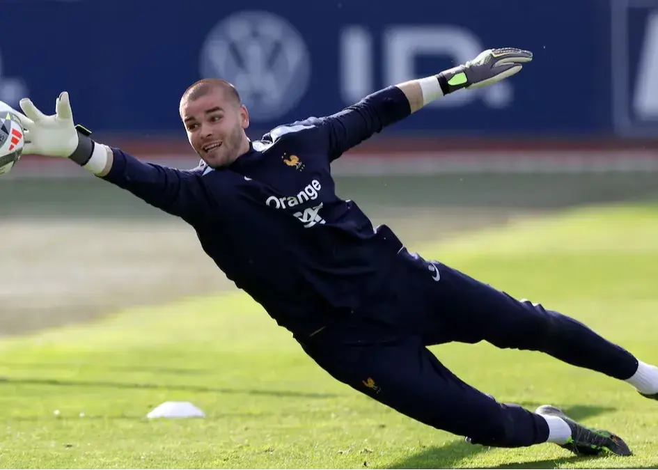 پی اس جی با رقیب دوناروما بست!