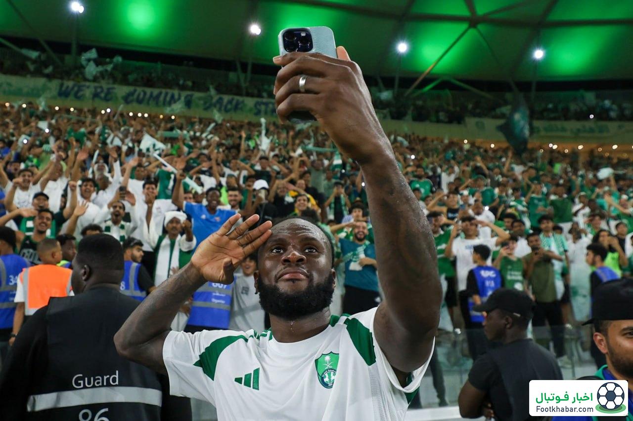 پیشنهاد به قهرمان آسیا از سری‌آ ایتالیا