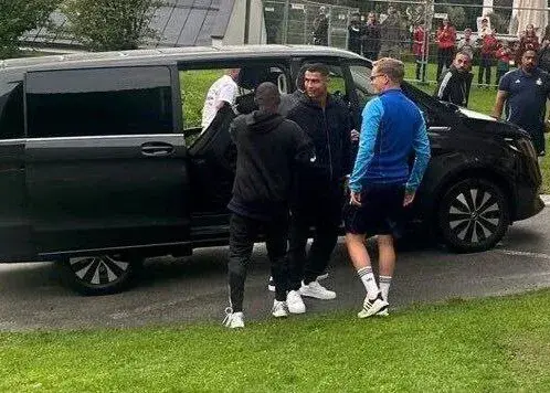 کریستیانو برای اولین بار با ژسوس دیدار کرد/ رونالدو با یک کاروان بادی‌گارد در اردوی النصر!‏