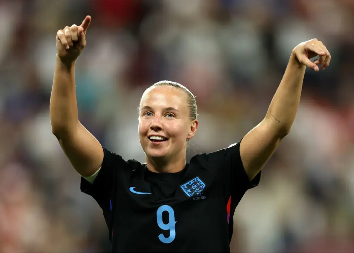 گریه ایتالیایی‌‌‌‎‌‎ها بند نمی‌آمد/ انگلیس فینالیست یورو: درام تمام‌عیار در ژنو