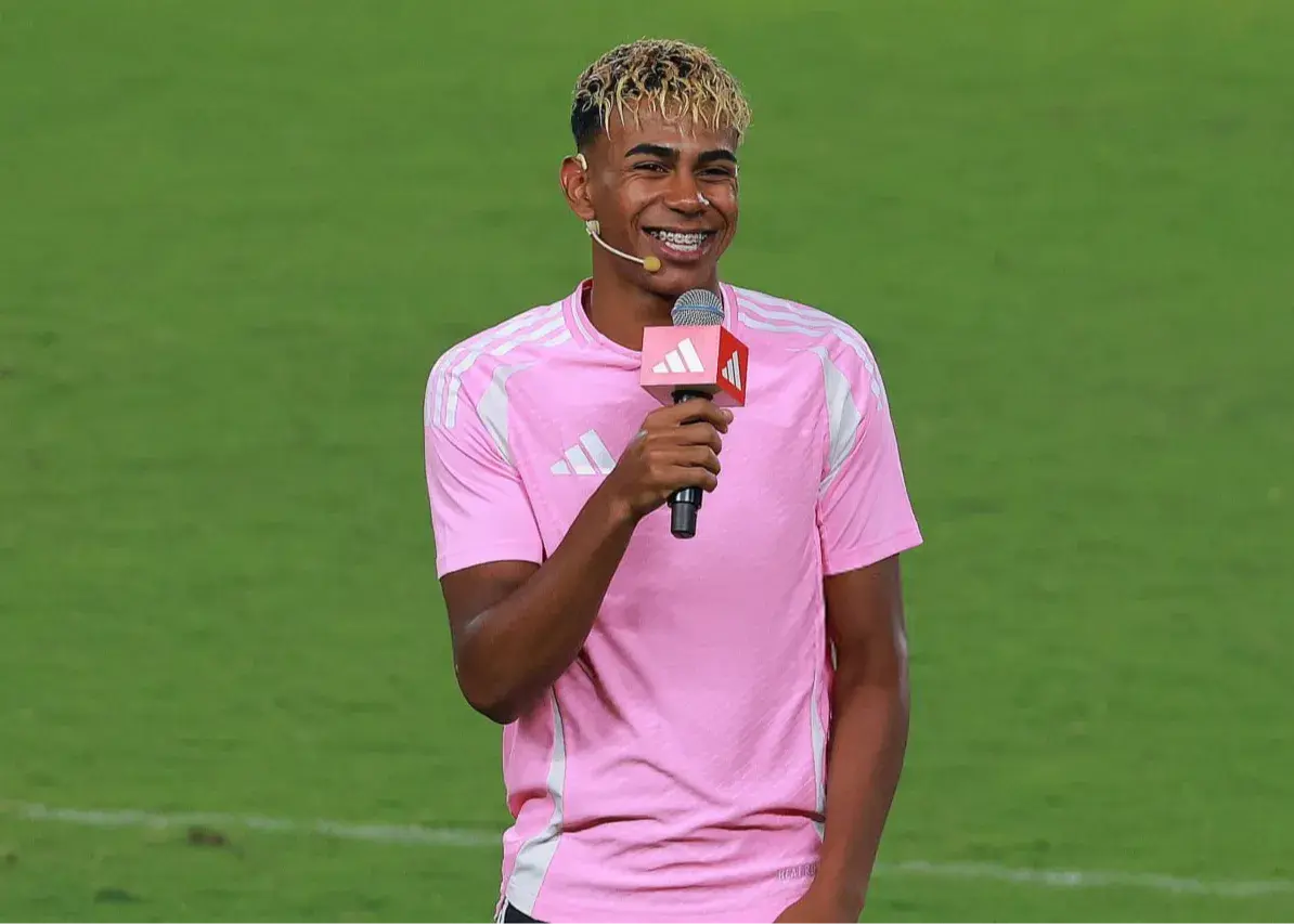 یامال هفته آینده قراردادش را دوباره تمدید می‌کند!‏