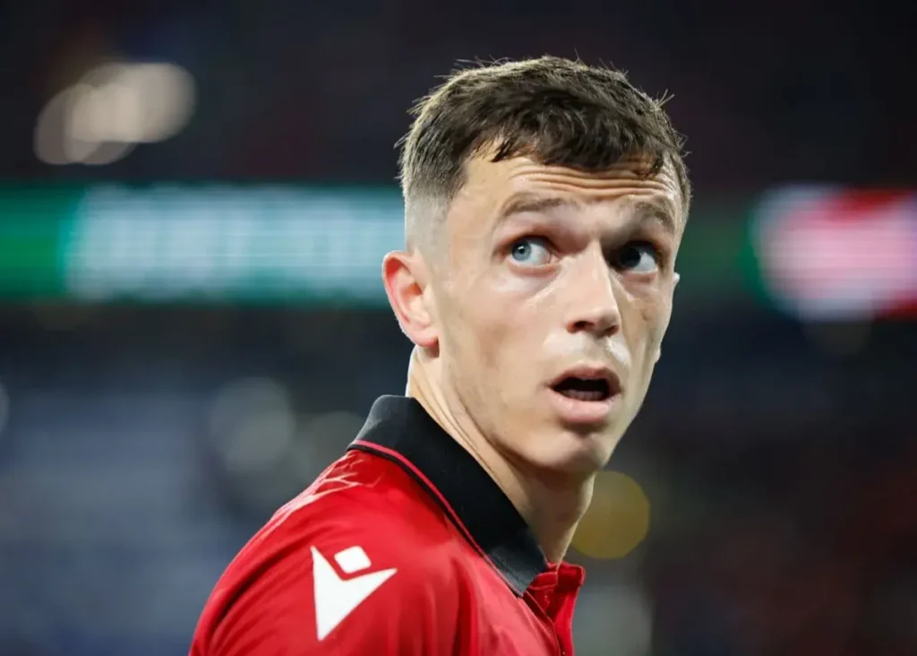 تا زمان صدور ویزا/ آسانی در دبی منتظر استقلال می‌ماند!