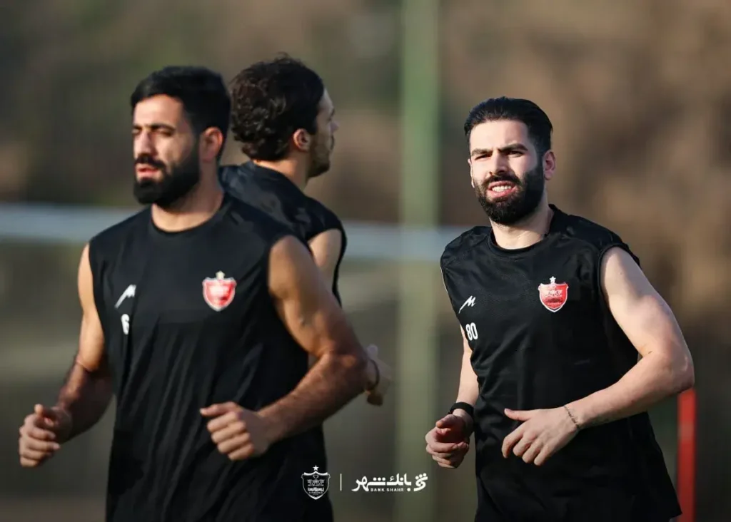 اولین چالش وحید هاشمیان در لیگ بیست و پنجم/ خط دفاع پرسپولیس مقابل فجر: یکی و نصفی!