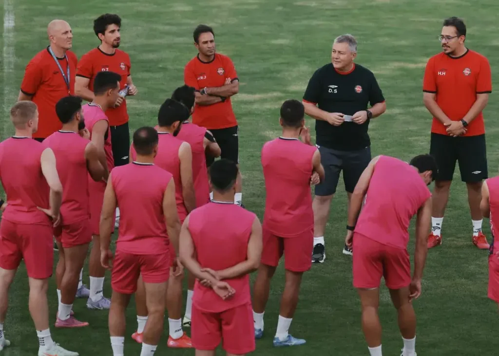 سه بازیکن جدید وارد می‌شوند / ترکیب احتمالی تراکتور برای دبل قهرمانی