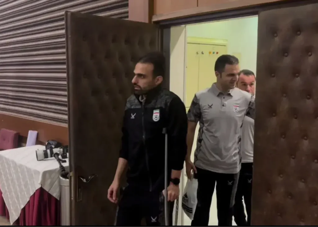 مصدومیت بیژن حیدری و عرب براقی در تست/ داور مطرح لیگ برتر عصا به دست شد!