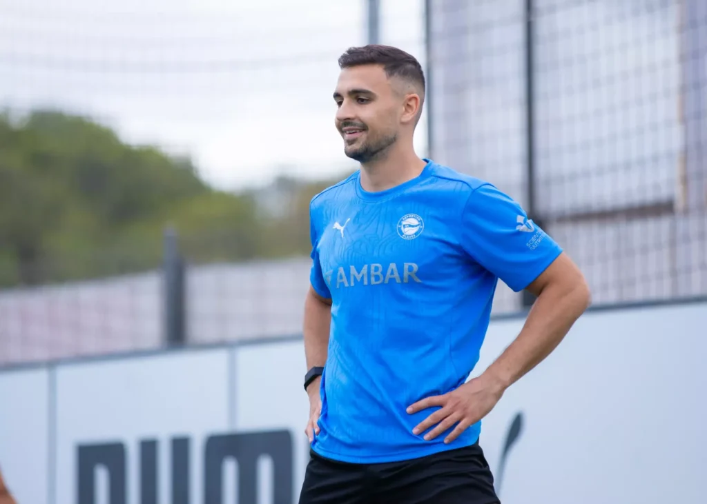 مدافع لالیگایی به جای عارف استقلالی (عکس)