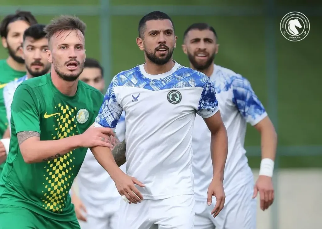 تساوی پیکان برابر باشگاه ترکیه‌ای