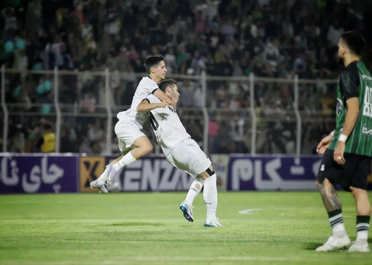 انتقام نقی‌زاده نیمه کاره ماند؛/ اولین گل فصل با سرعت 100 کیلومتر!