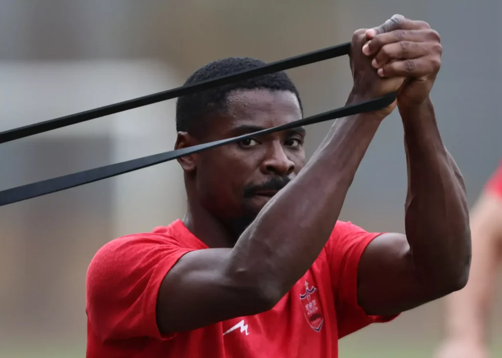 داروهایش را قطع کرد و سطح ویروس بالا رفت؛/ اوریه بدون تست پزشکی به پرسپولیس پیوست!